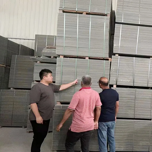 Pailéad Innealra Déanamh Bríce